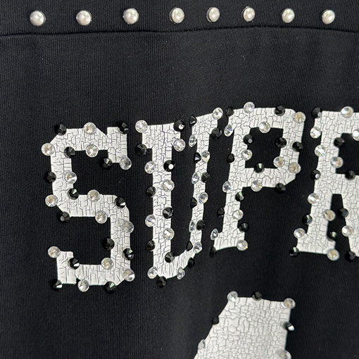 シュプリーム SUPREMEコピー 背番号11 ラインストーンアップリケ文字入り半袖サッカーユニフォーム