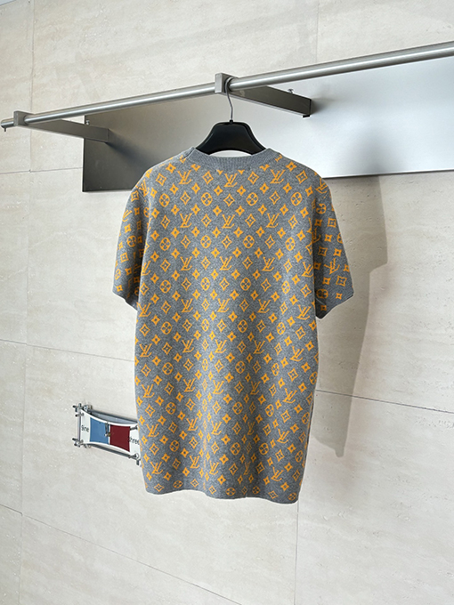 ルイヴィトン Monogram 全面ジャカードニットの半袖Tシャツ
