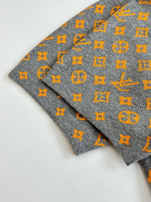 ルイヴィトン Monogram 全面ジャカードニットの半袖Tシャツ