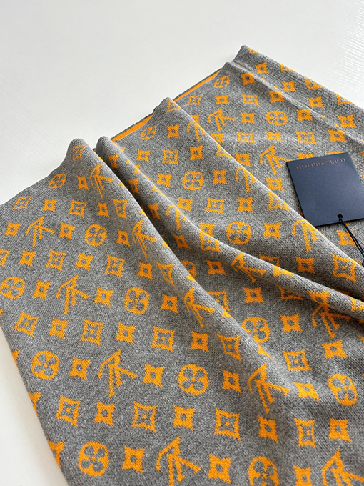 ルイヴィトン Monogram 全面ジャカードニットの半袖Tシャツ