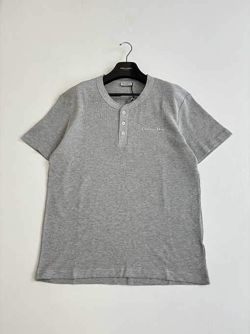 ディオールスーパーコピー Christian Dior Couture ワッフルヘンリーカラー半袖Tシャツ