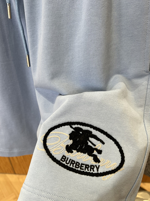 バーバリーコピー BURBERRY 乗馬騎士の刺繍入りカジュアルスウェットパンツ