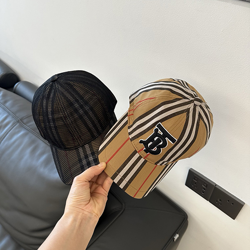 バーバリーコピー 高品質のベースボールキャップ