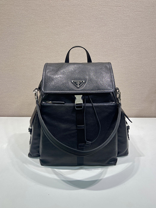 プラダコピー Explore 新しいクラシックバックパック