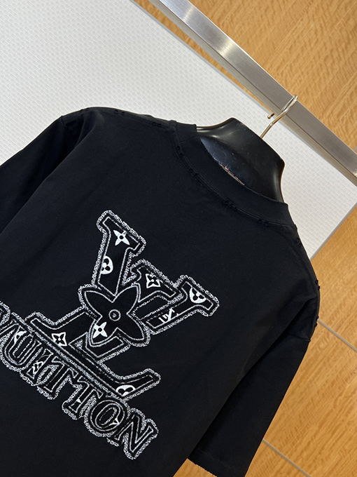 ルイヴィトンスーパーコピー LV 刺繍ロゴ入りクルーネック半袖Tシャツ
