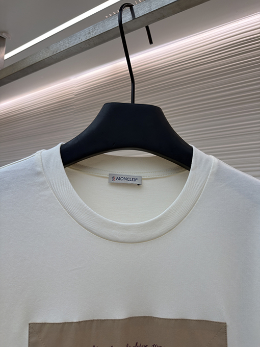 モンクレール スーパーコピープリント入りコットン半袖Tシャツ
