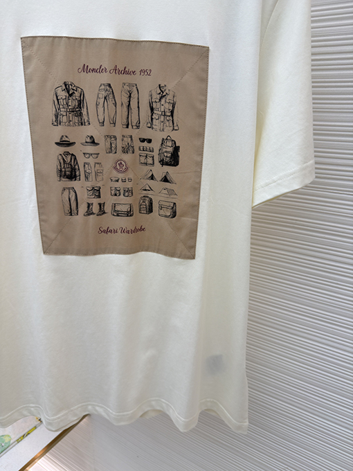 モンクレール スーパーコピープリント入りコットン半袖Tシャツ