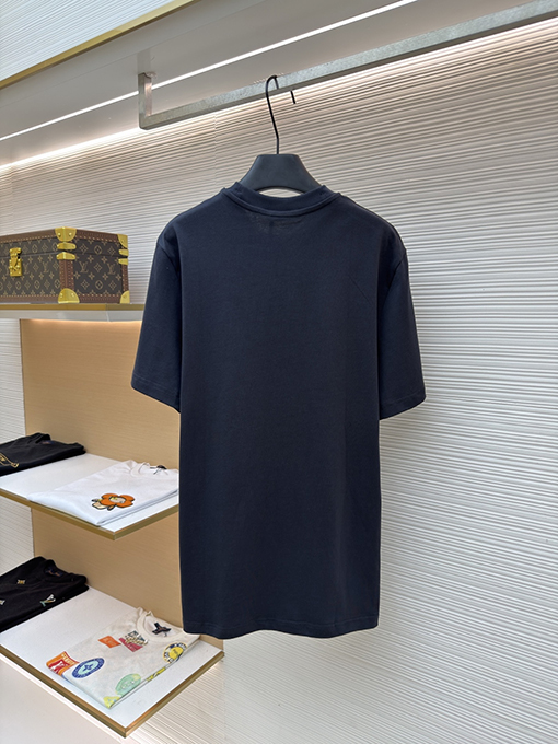 モンクレール スーパーコピーストライプロゴパッチ付き半袖Tシャツ