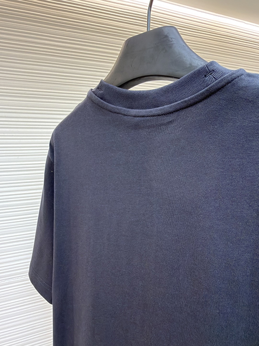 モンクレール スーパーコピーストライプロゴパッチ付き半袖Tシャツ
