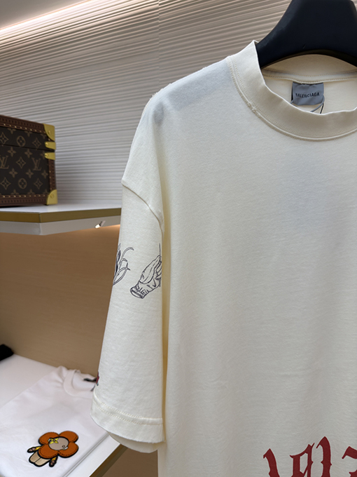 バレンシアガコピー 1917 TATTOO タトゥー柄のニット半袖Tシャツ