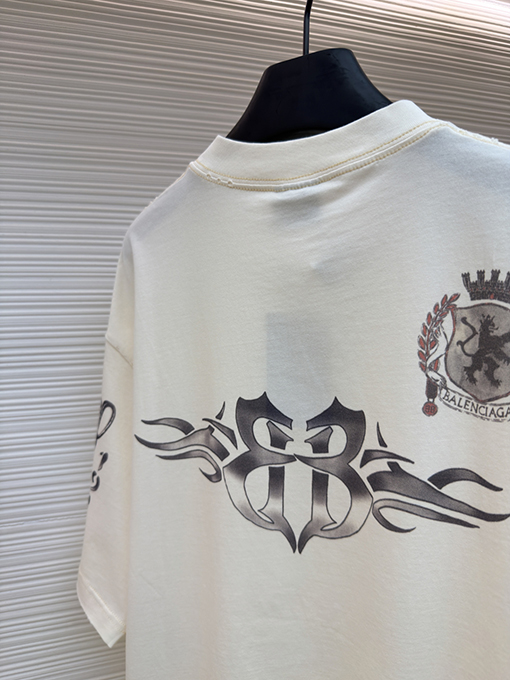 バレンシアガコピー 1917 TATTOO タトゥー柄のニット半袖Tシャツ