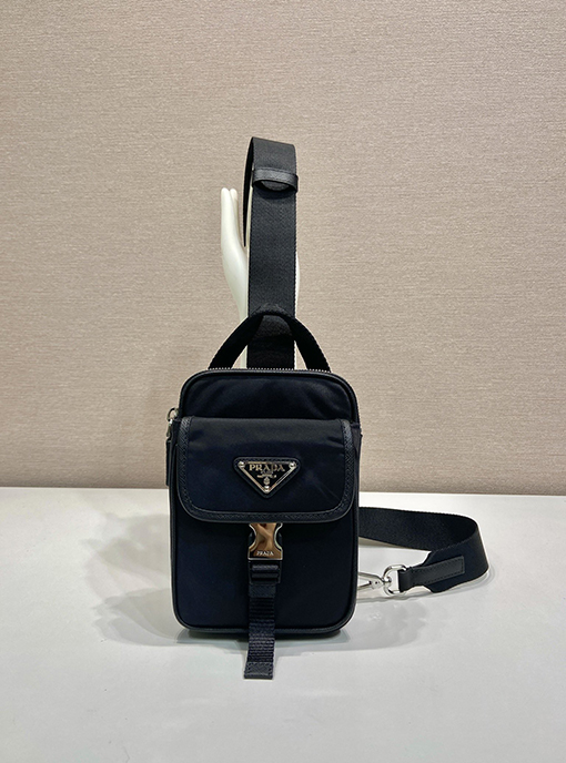 プラダスーパーコピー 新しい携帯電話チェストバッグ