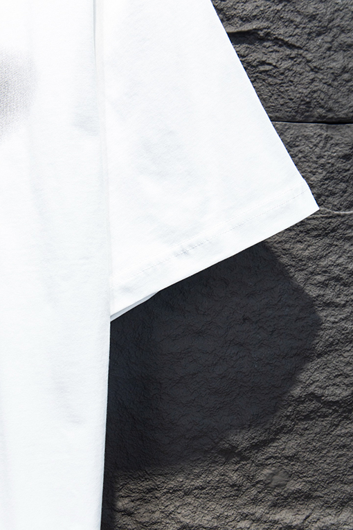 プラダスーパーコピー PRADA 刺繍ロゴ入り三角形プリント半袖Tシャツ
