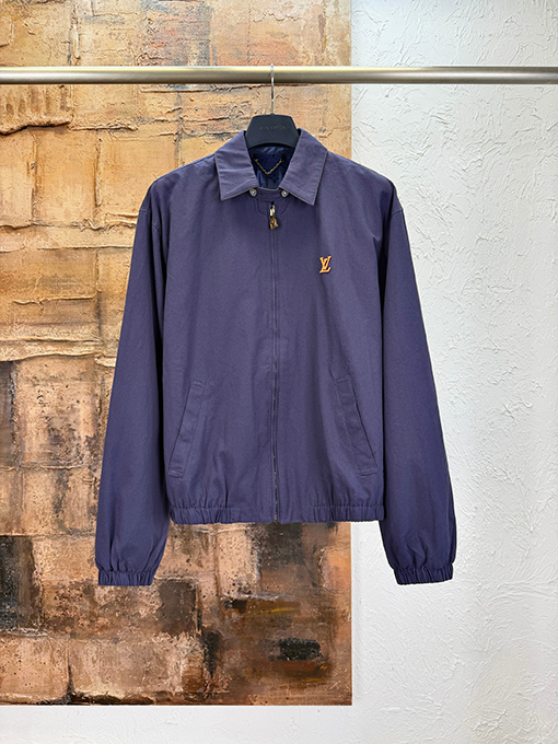 ルイヴィトン レザーロゴ入りベルト付きジャケット