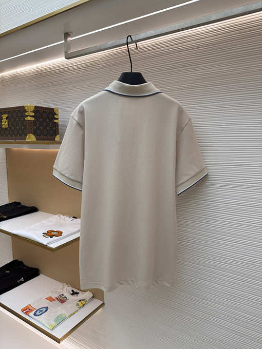 バーバリーコピー BURBERRY レターロゴ入り半袖ポロシャツ