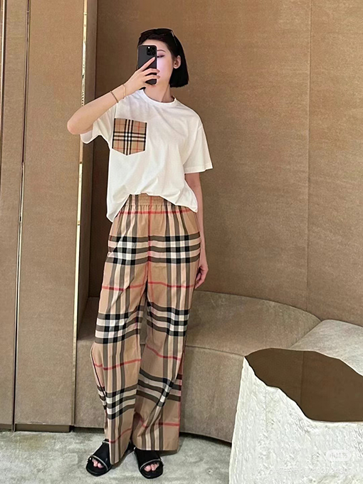 バーバリーコピー ポケット付きチェック柄半袖Tシャツ