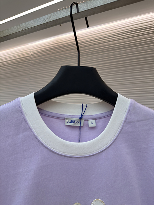 バーバリーコピー レディースデイジー刺繍入り半袖Tシャツ