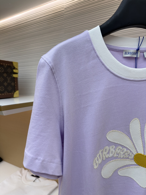 バーバリーコピー レディースデイジー刺繍入り半袖Tシャツ