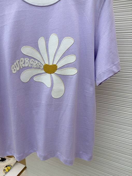 バーバリーコピー レディースデイジー刺繍入り半袖Tシャツ