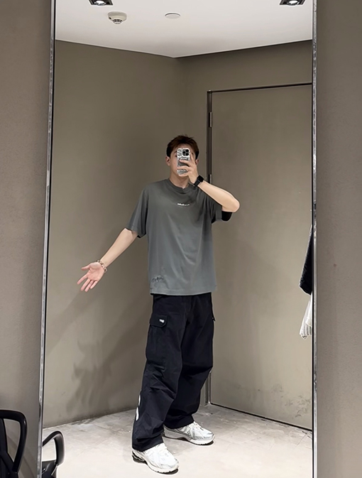 アクネストゥディオズスーパーコピー Acne Studios 色褪せたパッチワークの半袖Tシャツ