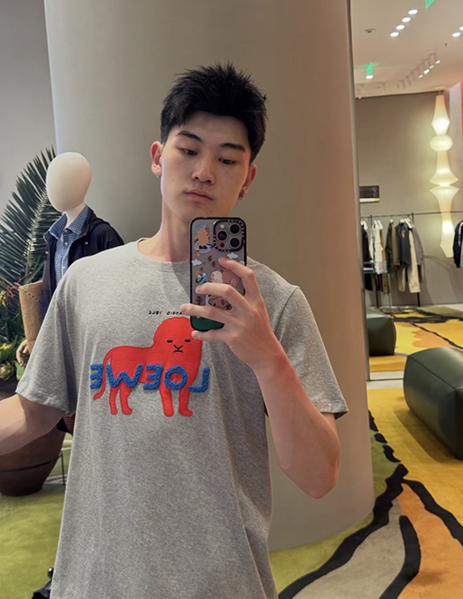 ロエベ Loewe 180周年記念限定アップリケ刺繍入り半袖Tシャツ