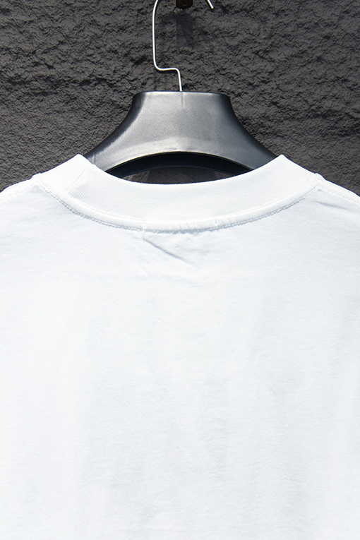プラダ 三角形のロゴが刺繍された半袖Tシャツ