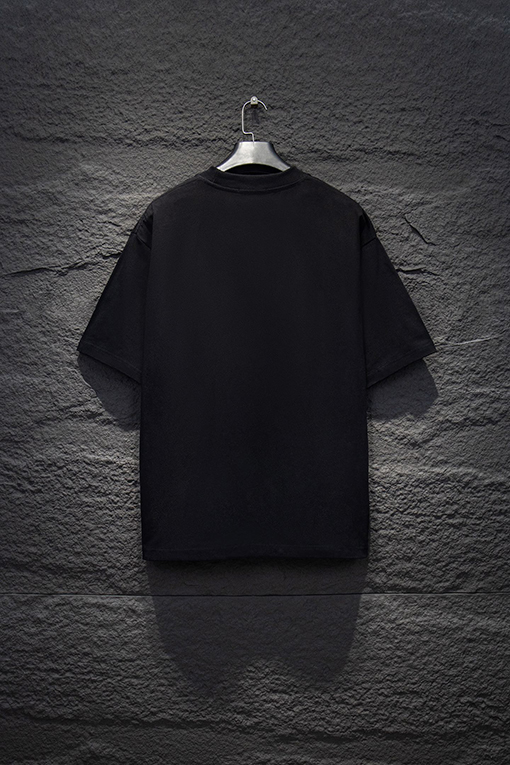 プラダ 三角形のロゴが刺繍された半袖Tシャツ