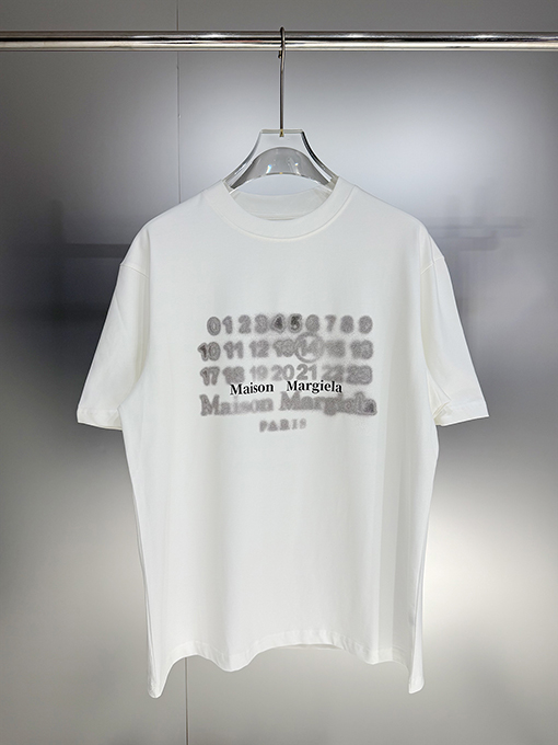 マルタンマルジェラスーパーコピー Maison Margiela 人気のデジタルプリント半袖Tシャツ