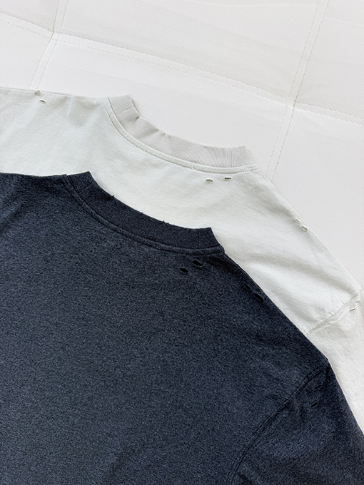 アクネストゥディオズスーパーコピー Acne Studios ゴシック調のダメージロゴプリント半袖Tシャツ
