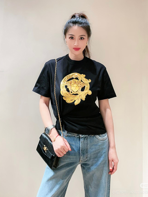 ヴェルサーチコピー メデューサ刺繍入りクルーネック半袖Tシャツ