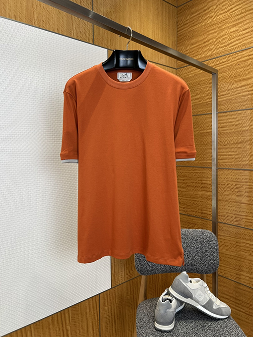 エルメス カラーブロックデザインの半袖Tシャツ