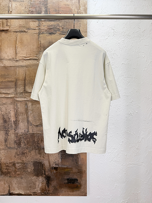 アクネストゥディオズスーパーコピー Acne Studios ゴシック調のダメージロゴプリント半袖Tシャツ