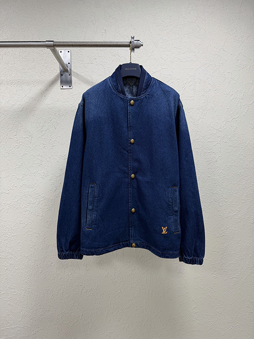 ルイヴィトンスーパーコピー クラシックなダメージをしたヴィンテージ風シングルブレストロゴデニムジャケット
