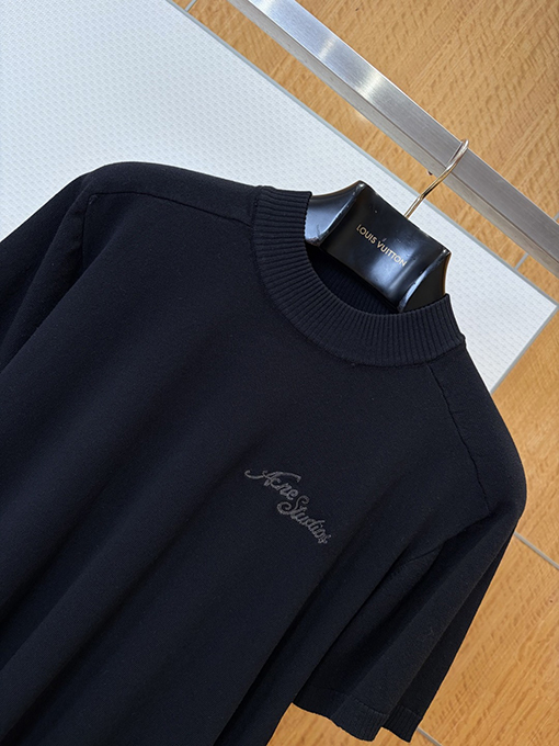 アクネストゥディオズスーパーコピー Acne Studios 手書き刺繍入りニット半袖Tシャツ