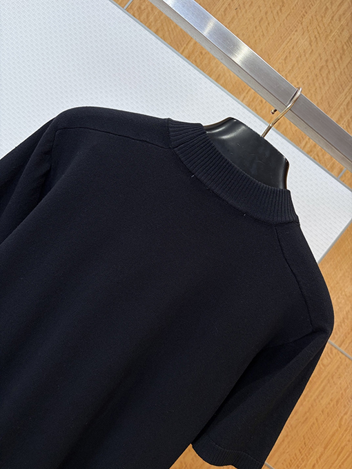 アクネストゥディオズスーパーコピー Acne Studios 手書き刺繍入りニット半袖Tシャツ
