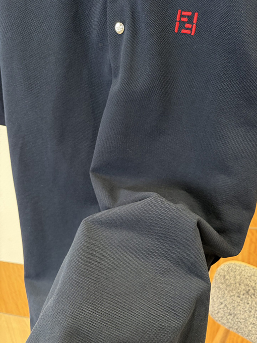 フェンディ クラシックな刺繍入り襟付き半袖ポロシャツ