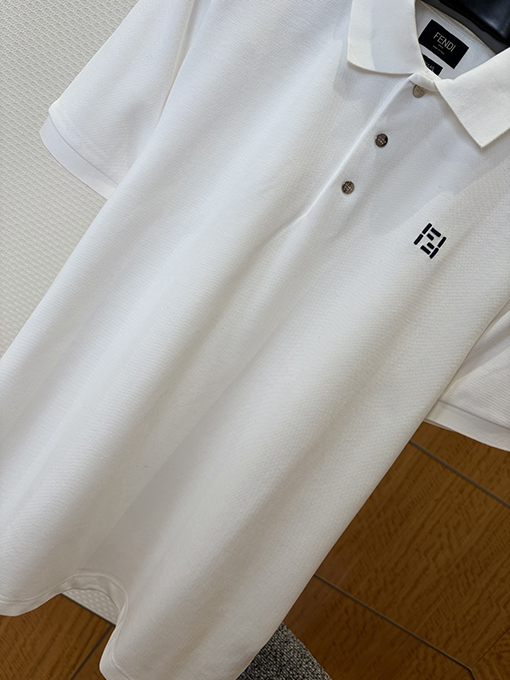 フェンディ クラシックな刺繍入り襟付き半袖ポロシャツ