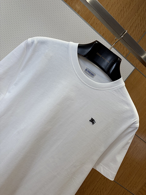 バーバリーコピー メタルウォーホースのロゴ入り無地カジュアル半袖Tシャツ