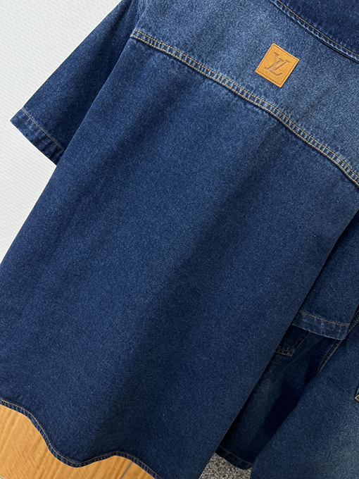 ルイヴィトン クラシックなLVロゴ刺繍入り半袖デニムシャツとショートパンツのセット