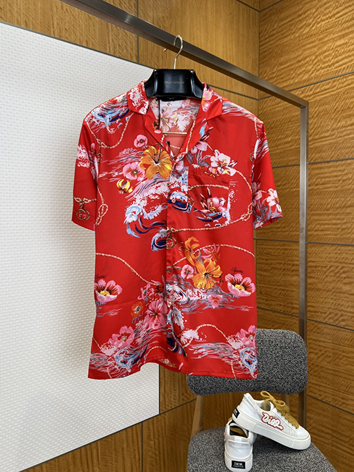 グッチコピー レトロな波模様と花柄プリントのカジュアルな半袖シャツとショートパンツのセット