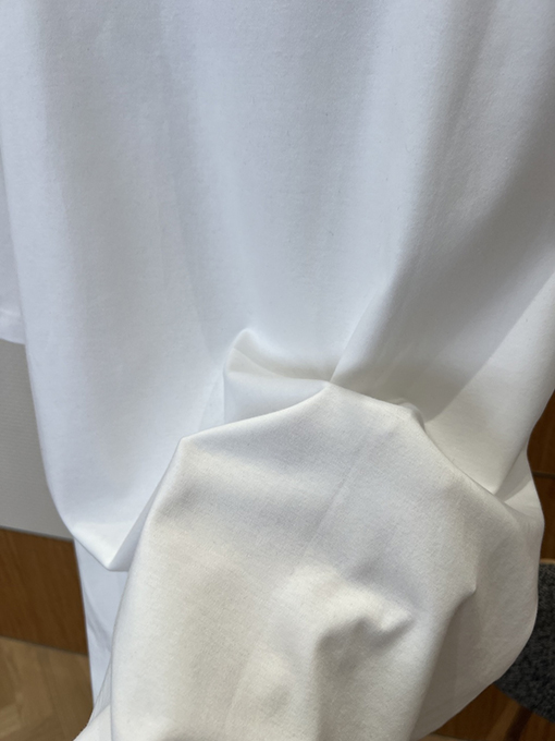 エルメスコピー ライン刺繍入りクルーネック半袖Tシャツ