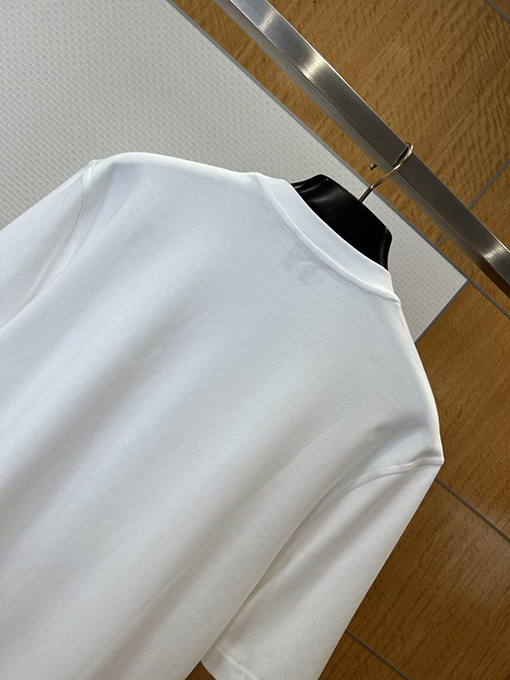 エルメスコピー ライン刺繍入りクルーネック半袖Tシャツ