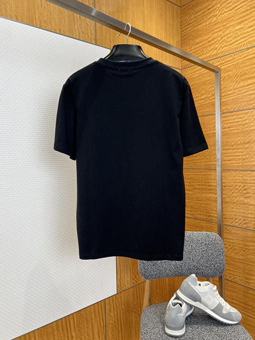 ディオールスーパーコピー ミツバチの刺繍が入ったベーシックな半袖Tシャツ