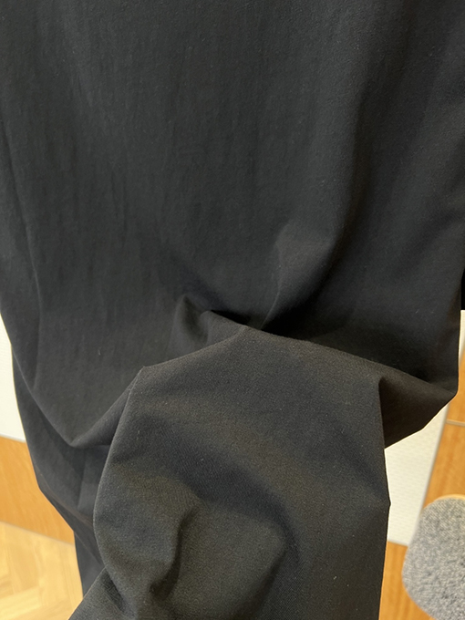 ディオールスーパーコピー ミツバチの刺繍が入ったベーシックな半袖Tシャツ