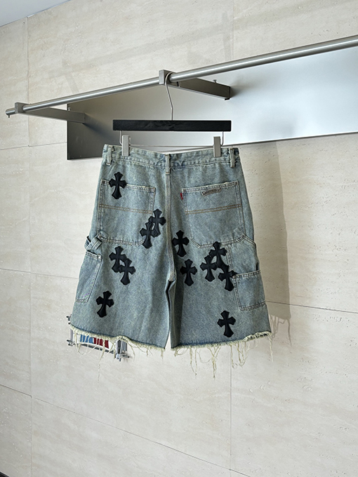 クロムハーツ クロス柄のパッチワークデニムショートパンツ