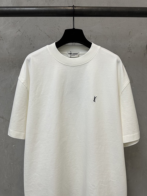 サンローランコピー クラシックな小さなロゴ刺繍入りの厚の半袖Tシャツ