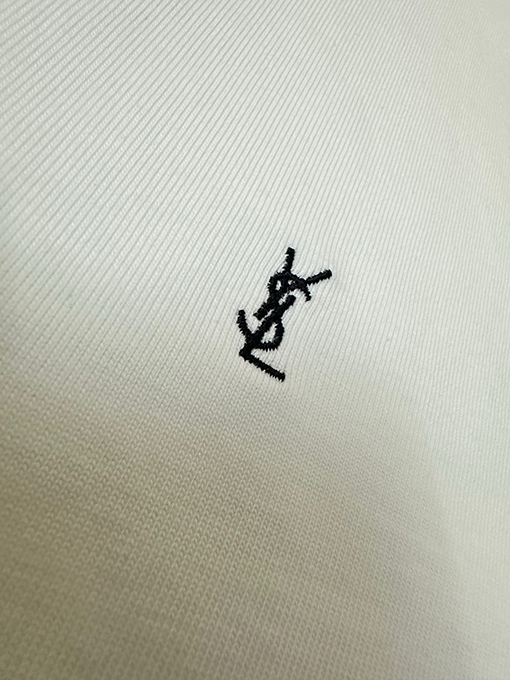 サンローランコピー クラシックな小さなロゴ刺繍入りの厚の半袖Tシャツ