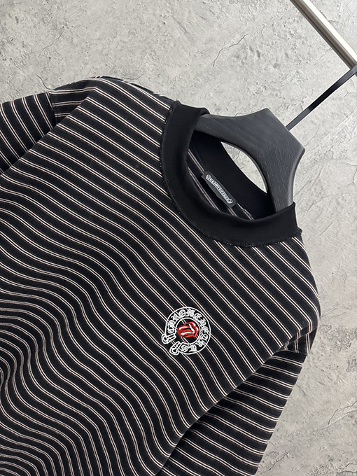 クロムハーツ ストライプ刺繍入りリバースリブ半袖Tシャツ