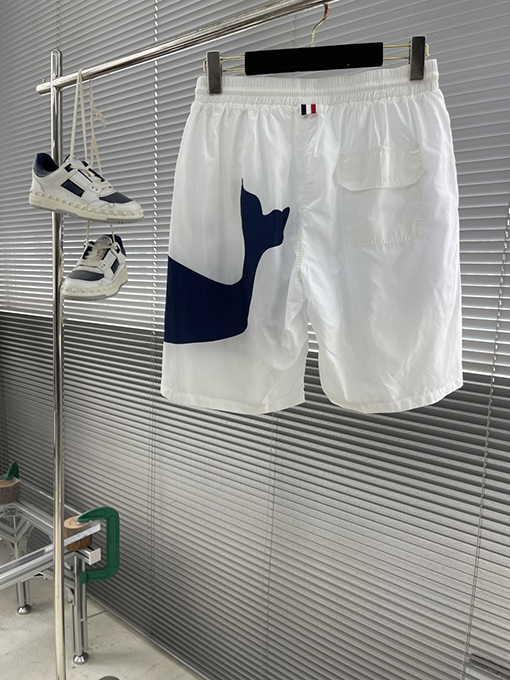 トムブラウンコピー 前面と背面クジラ柄ビーチショーツ
