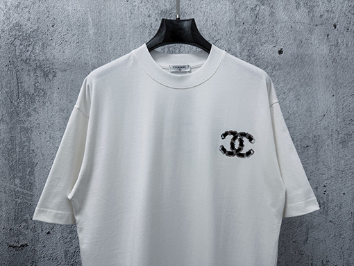 シャネルスーパーコピー フロッキーとプレスをしたカップルけ半袖Tシャツ